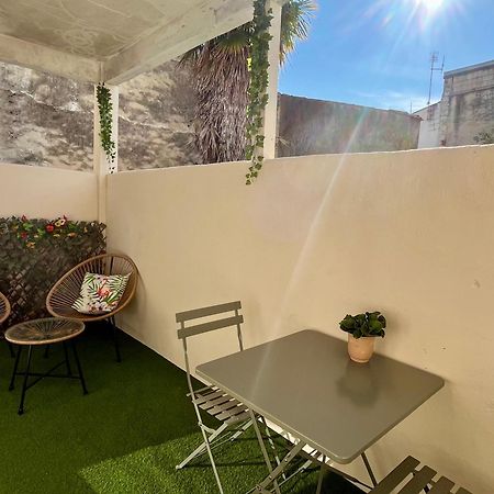 Escapade Vintage Avec Terrasse En Centre Historique Leilighet La Rochelle  Eksteriør bilde