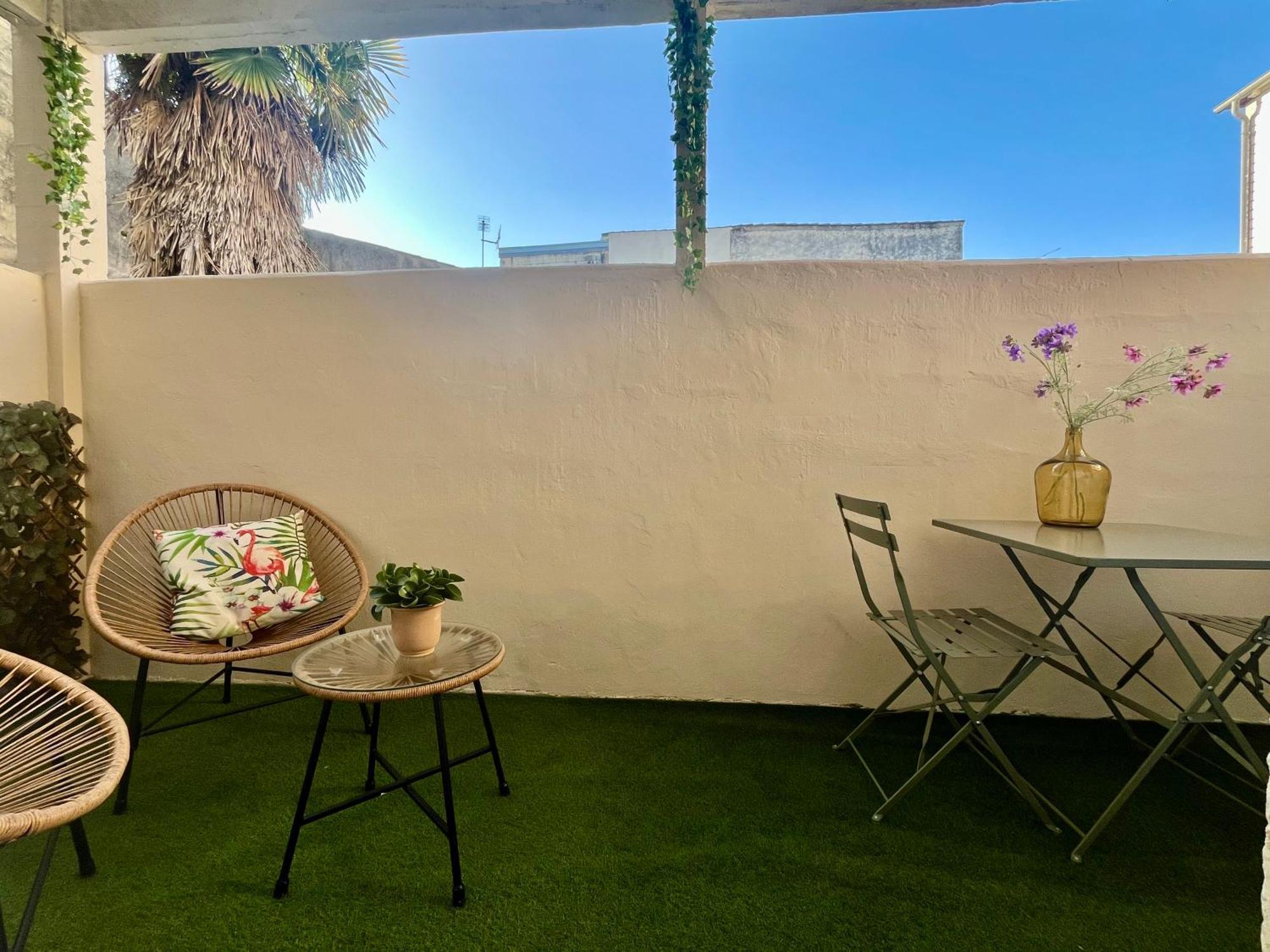Escapade Vintage Avec Terrasse En Centre Historique Leilighet La Rochelle  Eksteriør bilde