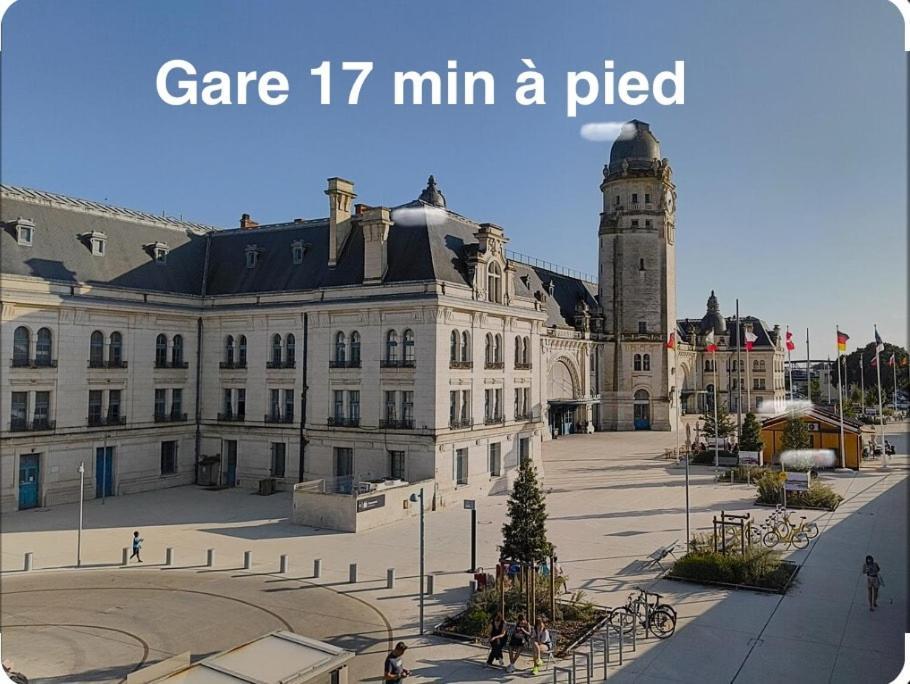 Escapade Vintage Avec Terrasse En Centre Historique Leilighet La Rochelle  Eksteriør bilde